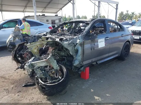 WBAJE5C5XJG917964 2018 BMW 5ER - Image 2