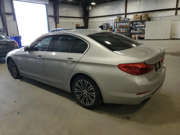WBAJE5C5XJG918502 2018 BMW 5ER - Image 2