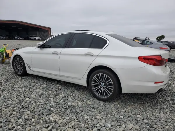 WBAJE5C5XJWA93263 2018 BMW 5ER - Image 2