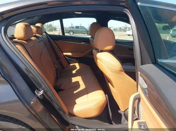 WBAJE5C5XKWW20300 2019 BMW 5ER - Image 8