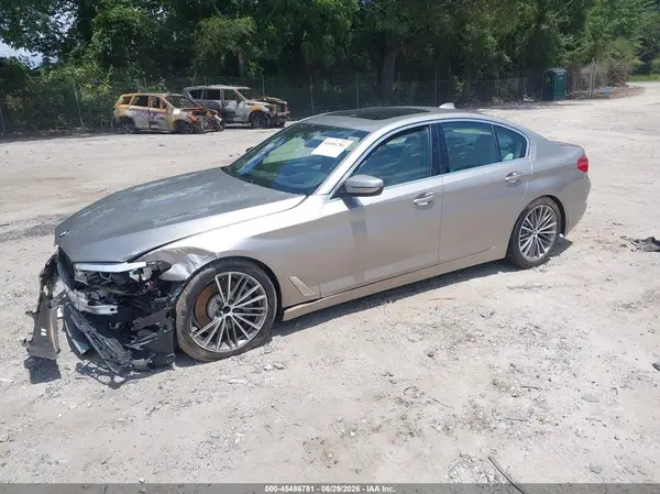 WBAJE5C5XKWW42488 2019 BMW 5ER - Image 2