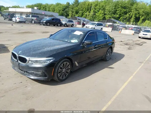 WBAJE7C30HG887328 2017 BMW 5ER - Image 2