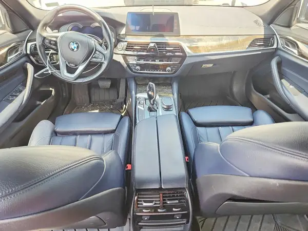 WBAJE7C30HG887698 2017 BMW 5ER - Image 8