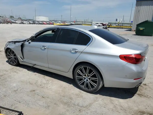 WBAJE7C31HG887371 2017 BMW 5ER - Image 2