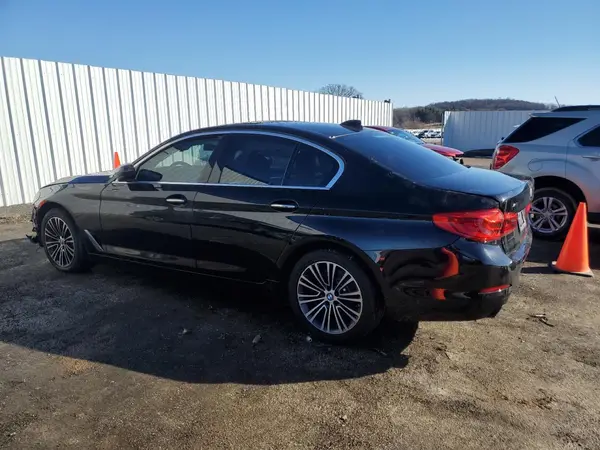 WBAJE7C31HG888441 2017 BMW 5ER - Image 2