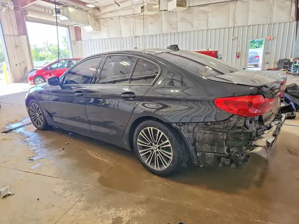 WBAJE7C31HG888522 2017 BMW 5ER - Image 2