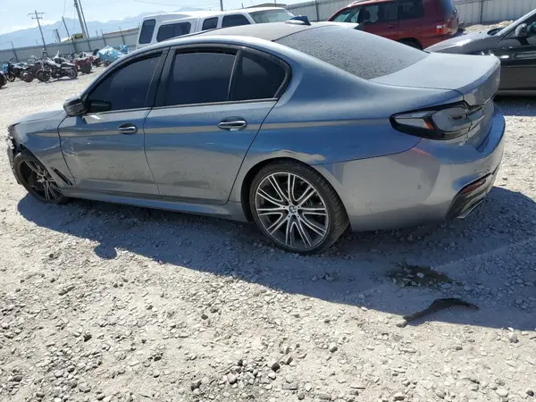 WBAJE7C31HG889105 2017 BMW 5ER - Image 2