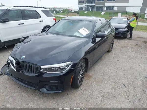 WBAJE7C31HG889461 2017 BMW 5ER - Image 2