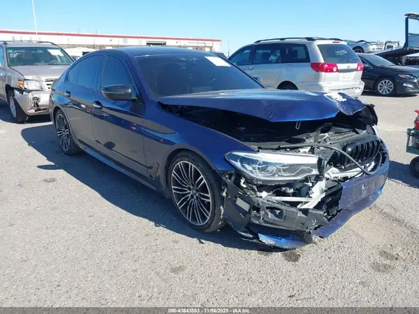 WBAJE7C31HG889623 2017 BMW 5ER - Image 1