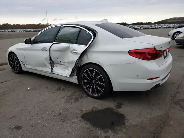 WBAJE7C31HG889931 2017 BMW 5ER - Image 2