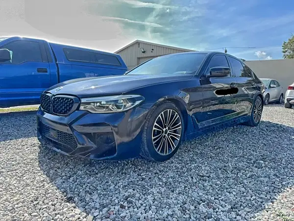 WBAJE7C32HG479526 2017 BMW 5ER - Image 2