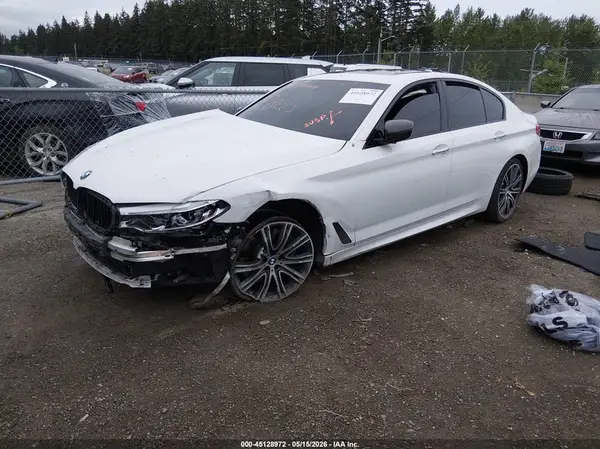 WBAJE7C32HG887122 2017 BMW 5ER - Image 2