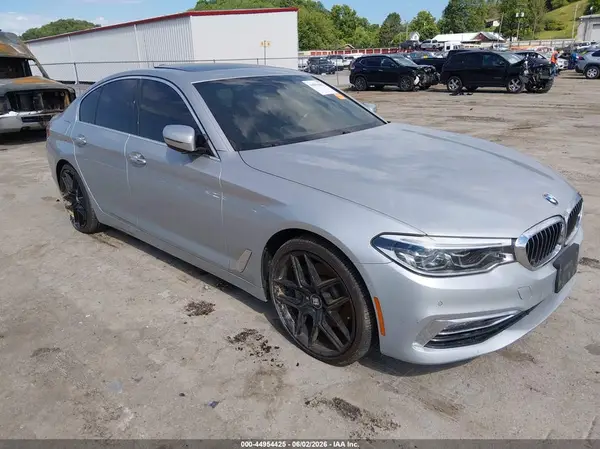 WBAJE7C32HG887167 2017 BMW 5ER - Image 1