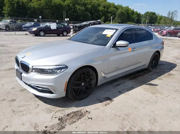 WBAJE7C32HG887167 2017 BMW 5ER - Image 2