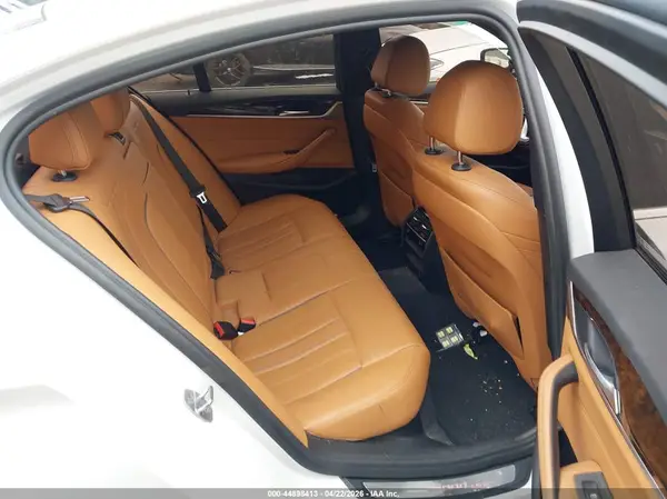 WBAJE7C32HG887346 2017 BMW 5ER - Image 8