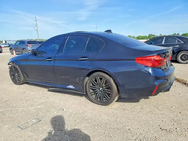 WBAJE7C32HG887704 2017 BMW 5ER - Image 2