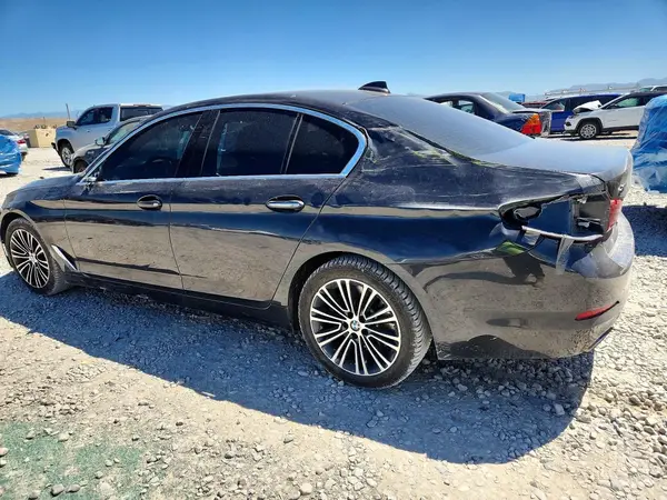 WBAJE7C33HG479504 2017 BMW 5ER - Image 2