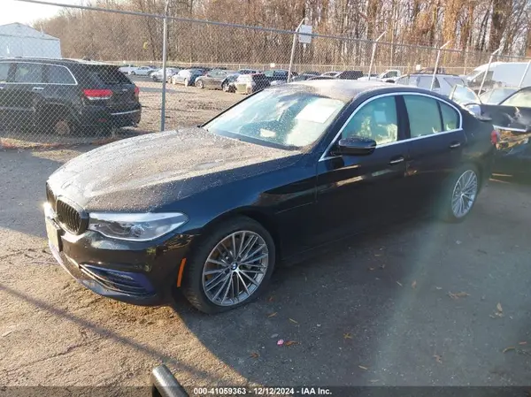 WBAJE7C33HG887176 2017 BMW 5ER - Image 2
