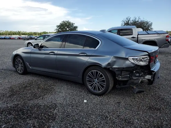 WBAJE7C33HG887422 2017 BMW 5ER - Image 2