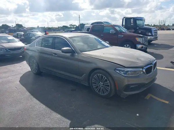 WBAJE7C33HWA03312 2017 BMW 5ER - Image 1