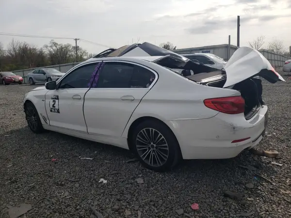 WBAJE7C33HWA03617 2017 BMW 5ER - Image 2