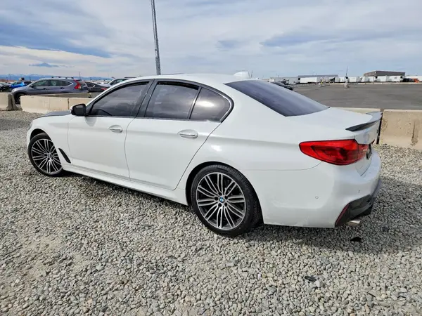WBAJE7C34HG889115 2017 BMW 5ER - Image 2