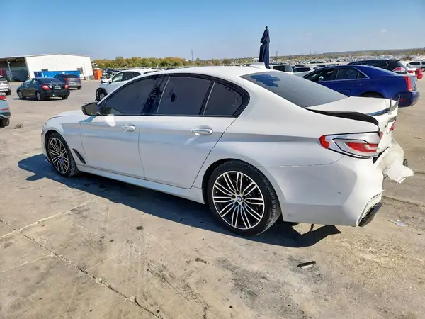 WBAJE7C34HG889597 2017 BMW 5ER - Image 2