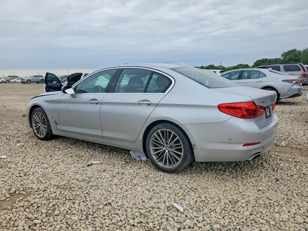 WBAJE7C35HG889320 2017 BMW 5ER - Image 2