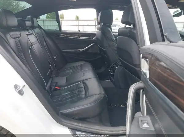 WBAJE7C36HG888189 2017 BMW 5ER - Image 8