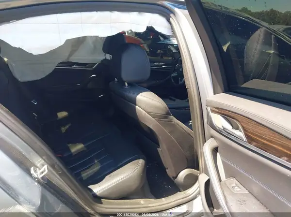 WBAJE7C36HG890699 2017 BMW 5ER - Image 8