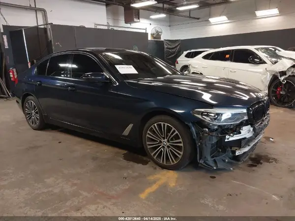 WBAJE7C36HWA03451 2017 BMW 5ER - Image 1
