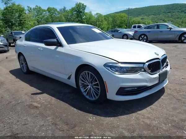 WBAJE7C37HG887424 2017 BMW 5ER - Image 1