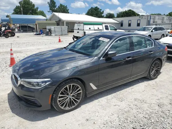 WBAJE7C38HG888095 2017 BMW 5ER - Image 1