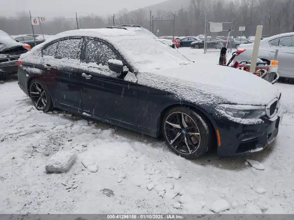 WBAJE7C38HG888310 2017 BMW 5ER - Image 1