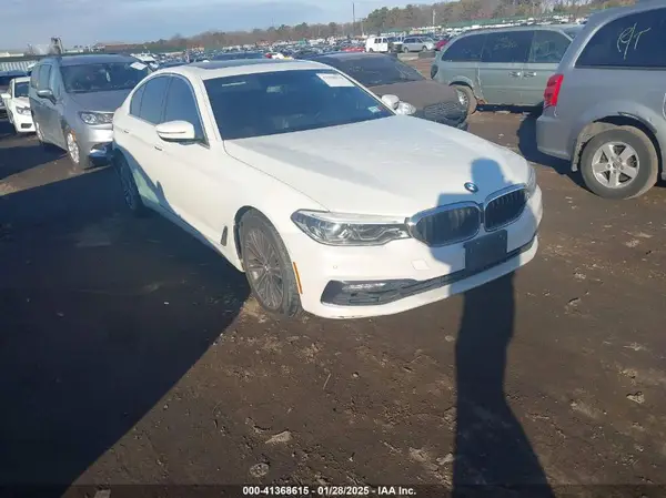 WBAJE7C38HG890297 2017 BMW 5ER - Image 1