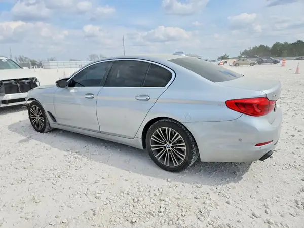 WBAJE7C38HG890980 2017 BMW 5ER - Image 2