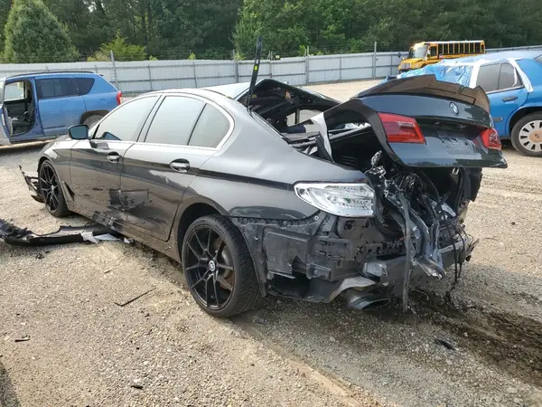 WBAJE7C39HG889398 2017 BMW 5ER - Image 2