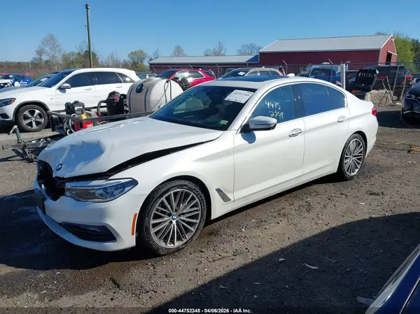 WBAJE7C3XHG478950 2017 BMW 5ER - Image 2