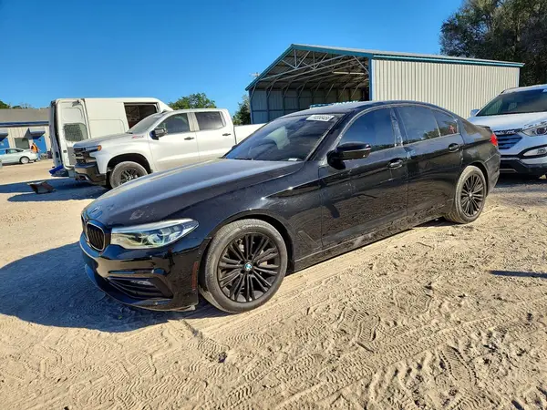 WBAJE7C3XHG888020 2017 BMW 5ER - Image 1