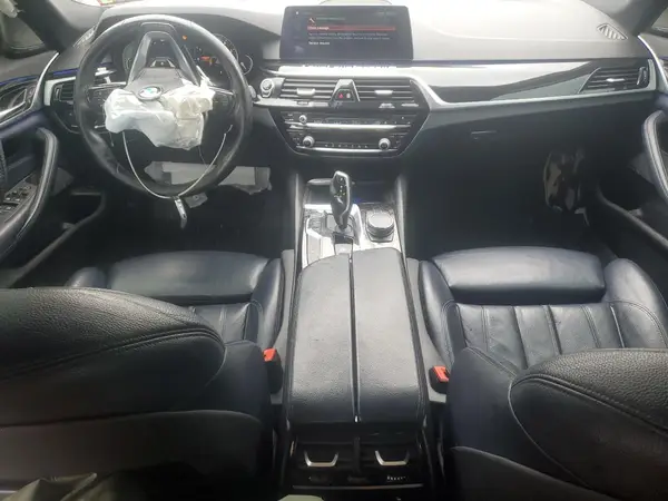 WBAJE7C50JG891483 2018 BMW 5ER - Image 8