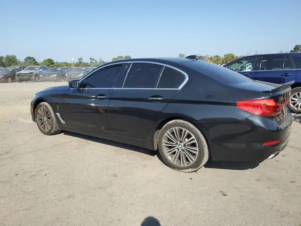 WBAJE7C50JG891645 2018 BMW 5ER - Image 2