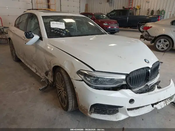 WBAJE7C50JG891791 2018 BMW 5ER - Image 1