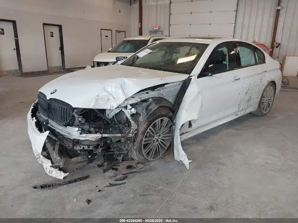 WBAJE7C50JG891791 2018 BMW 5ER - Image 2