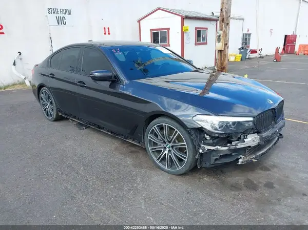 WBAJE7C50JG891998 2018 BMW 5ER - Image 1
