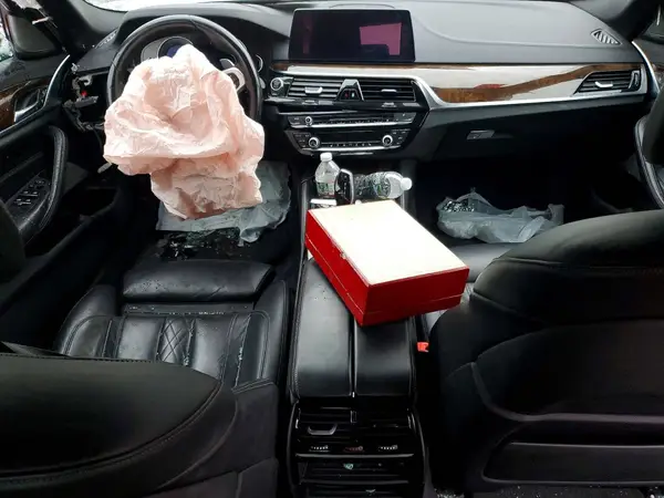 WBAJE7C50JWC56532 2018 BMW 5ER - Image 8
