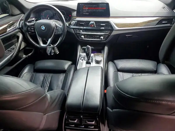 WBAJE7C50KWW27252 2019 BMW 5ER - Image 8