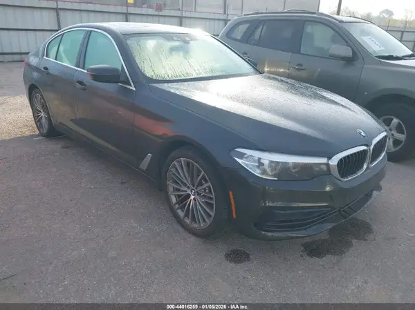 WBAJE7C50KWW35013 2019 BMW 5ER