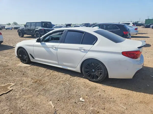 WBAJE7C52JWD53196 2018 BMW 5ER - Image 2