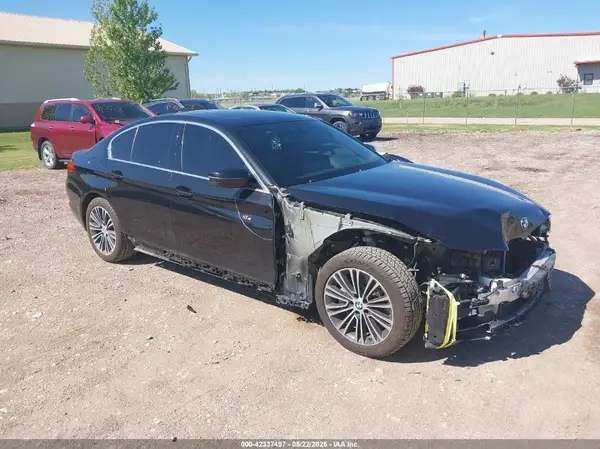 WBAJE7C52KWW10002 2019 BMW 5ER - Image 1