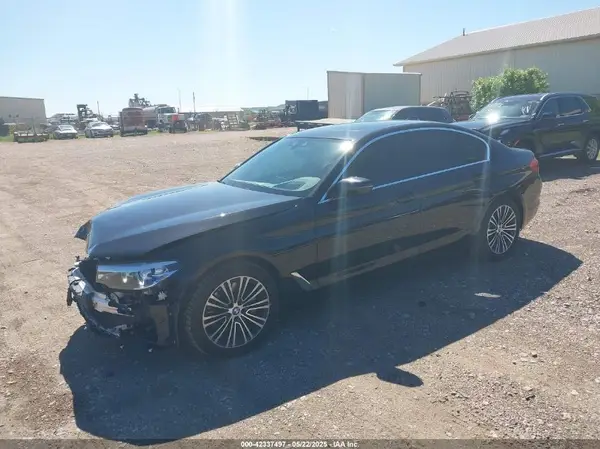 WBAJE7C52KWW10002 2019 BMW 5ER - Image 2